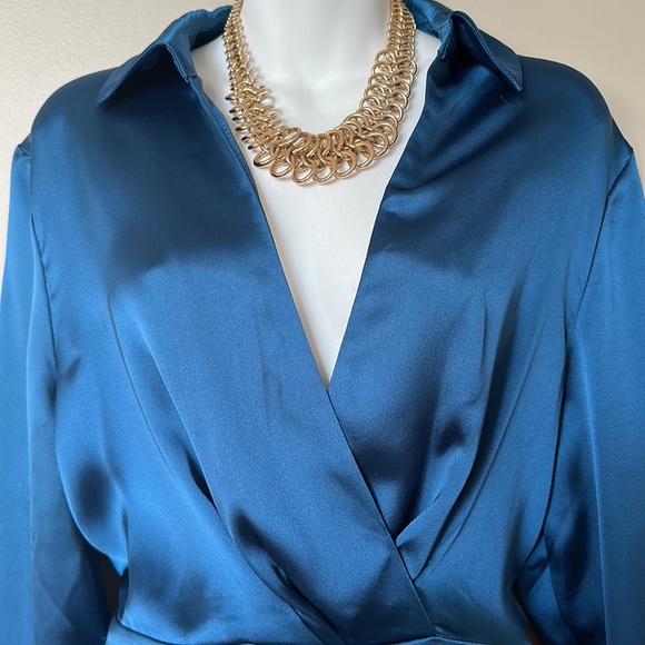 Blue dress - Picture 3 of 4